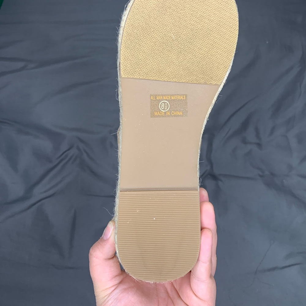 Queen George Sandals - Picture 3 of 4